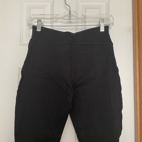 Spanx Cropped Black Leggings Size Small Petite - Picture 4 of 10